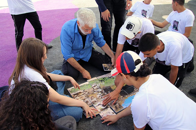 طلّاب طبقة الثوامن من اعدادية دار التربية والعلوم بجولة استكشافية لمعالم جلجولية 